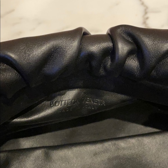 BOTTEGA VENETA The Chain Pouch gathered leather clutch - Picture 3 of 14